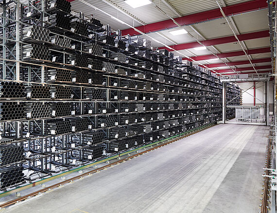 High-bay warehouse at fischer group